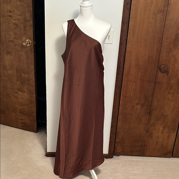 Eloquii Dresses & Skirts - Eloquii Chocolate One-Shoulder Dress